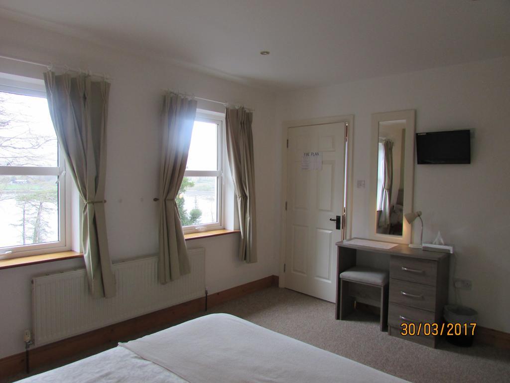 Watersedge Seaviews Hotel Kenmare Buitenkant foto