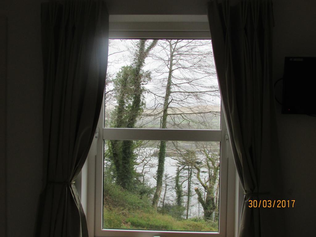 Watersedge Seaviews Hotel Kenmare Buitenkant foto