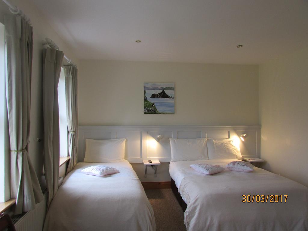 Watersedge Seaviews Hotel Kenmare Buitenkant foto