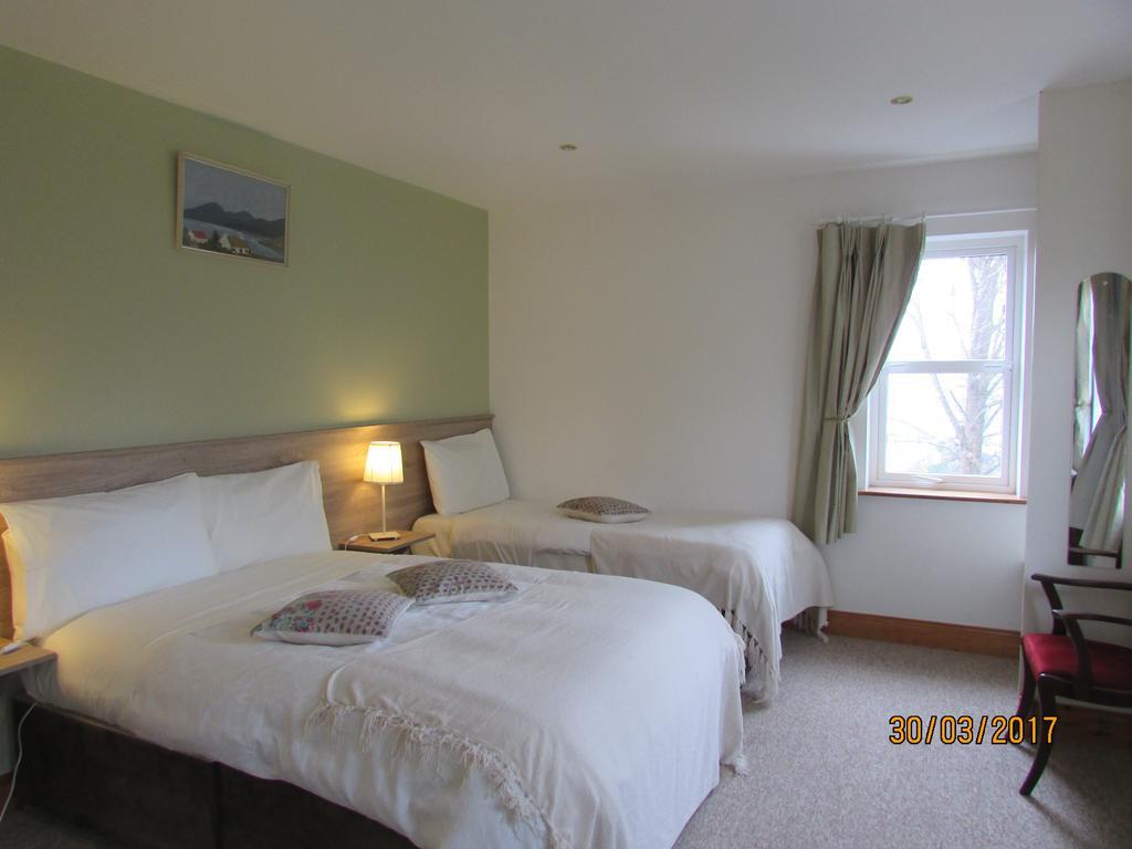 Watersedge Seaviews Hotel Kenmare Buitenkant foto