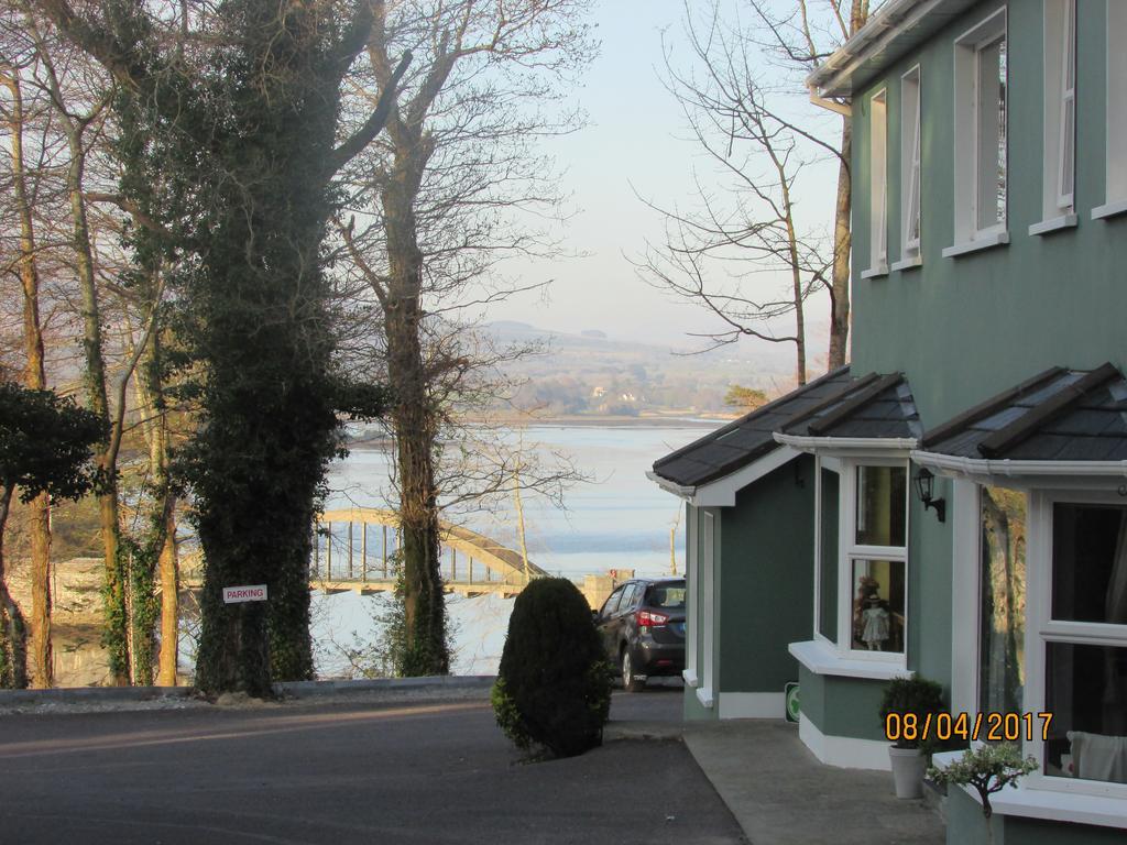 Watersedge Seaviews Hotel Kenmare Buitenkant foto