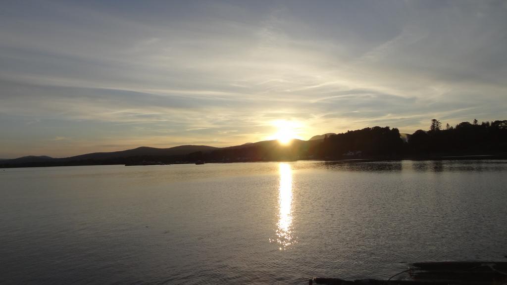 Watersedge Seaviews Hotel Kenmare Buitenkant foto